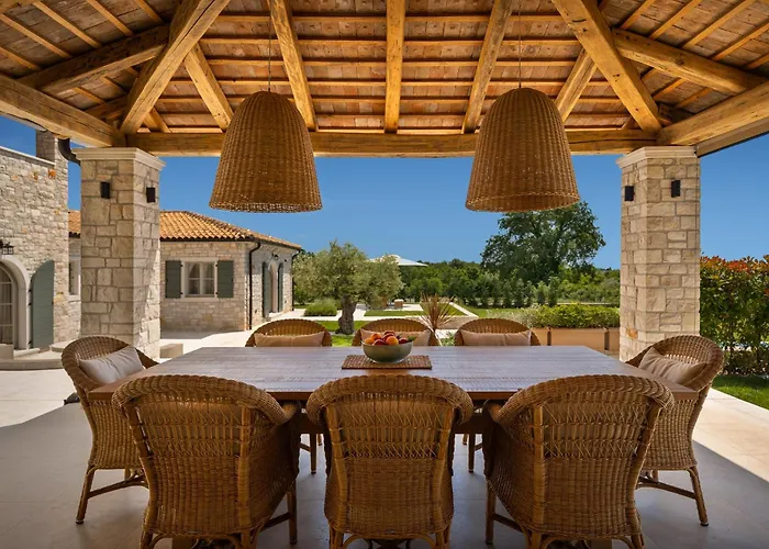 Villa Olive View